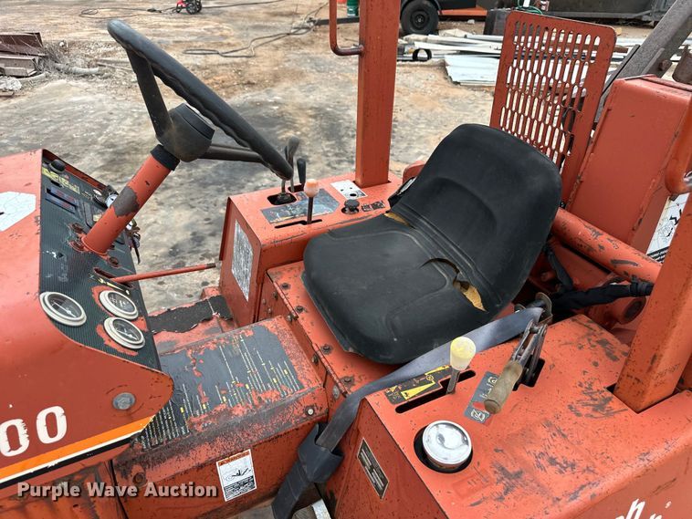 image for item OI9143 2000 Ditch Witch 3700 trencher