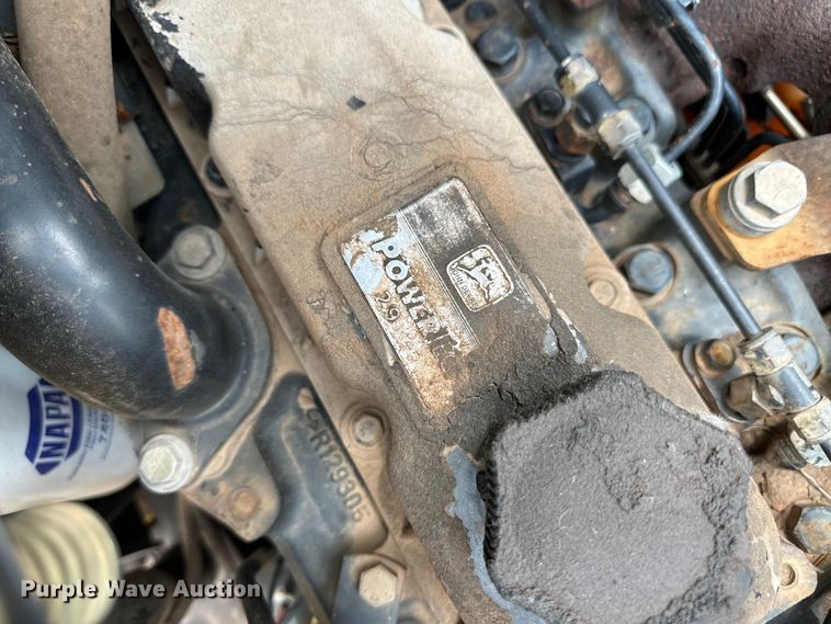 image for item OI9144 1999 John Deere 250 skid steer loader