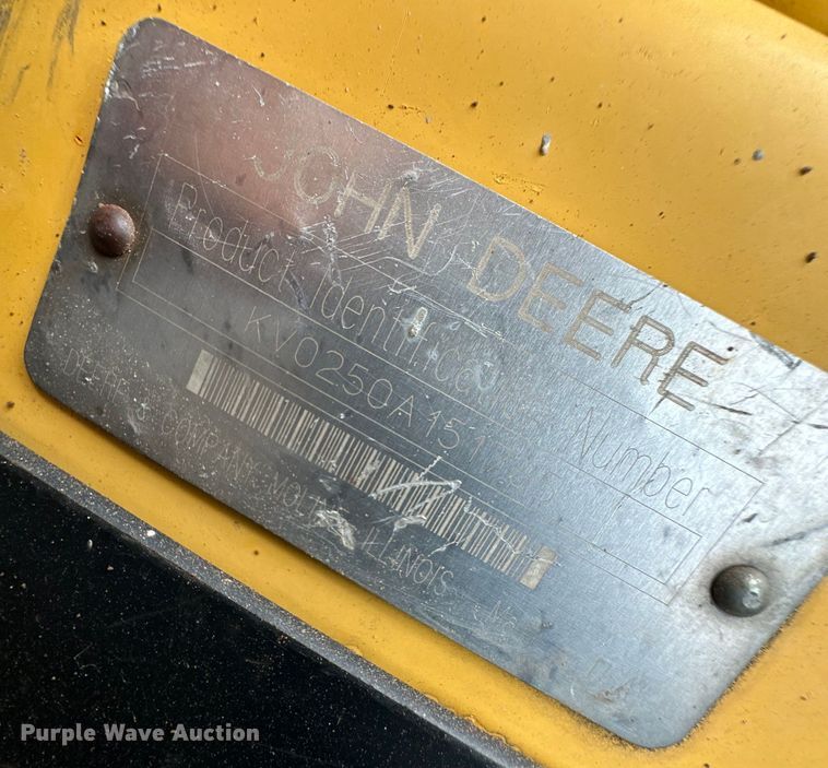 image for item OI9144 1999 John Deere 250 skid steer loader