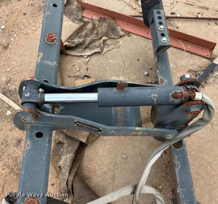 image for item OI9145 2011 Bobcat GRPL55 skid steer grapple