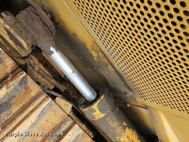 image for item OK9883 1998 Caterpillar  D5M LGP dozer