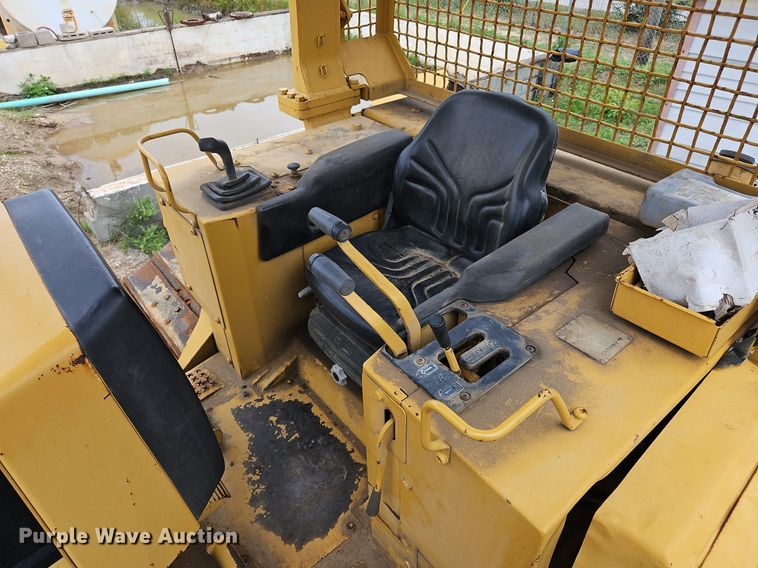 image for item OK9883 1998 Caterpillar  D5M LGP dozer