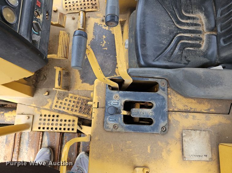 image for item OK9883 1998 Caterpillar  D5M LGP dozer