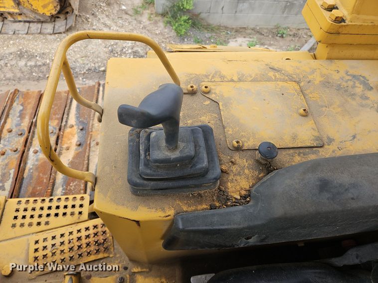 image for item OK9883 1998 Caterpillar  D5M LGP dozer