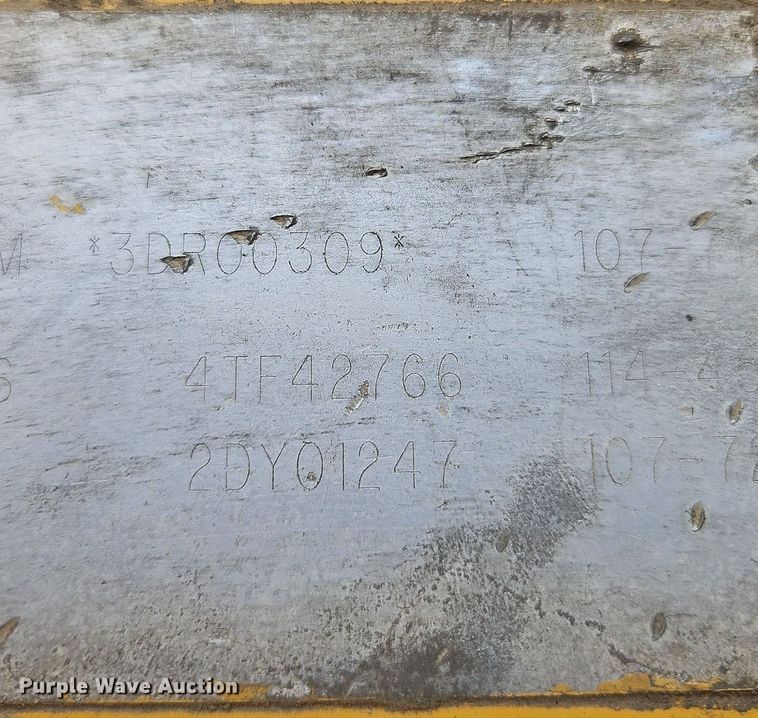 image for item OK9883 1998 Caterpillar  D5M LGP dozer