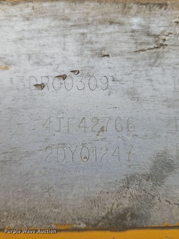 image for item OK9883 1998 Caterpillar  D5M LGP dozer