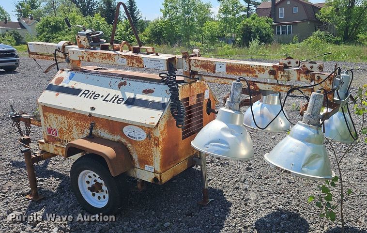 image for item OK9890 Coleman MH4000 light plant