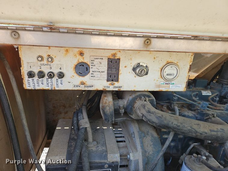 image for item OK9890 Coleman MH4000 light plant