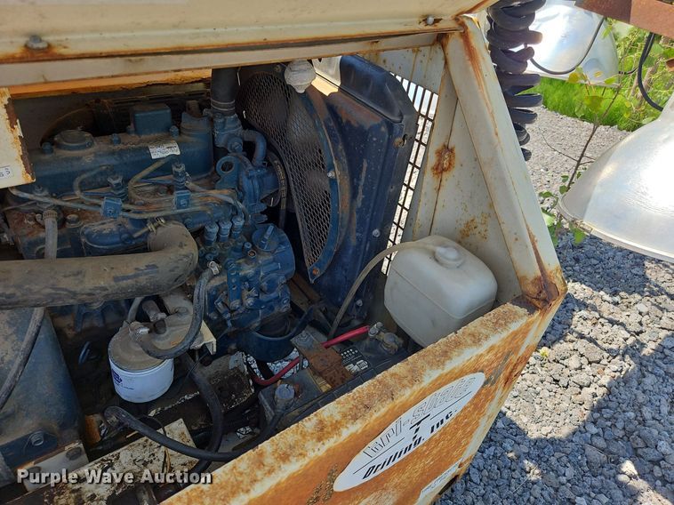 image for item OK9890 Coleman MH4000 light plant