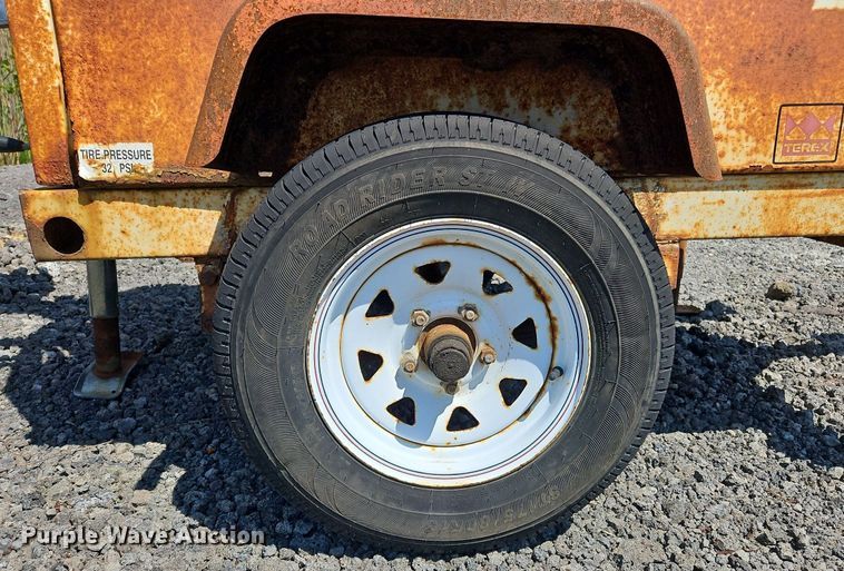 image for item OK9890 Coleman MH4000 light plant