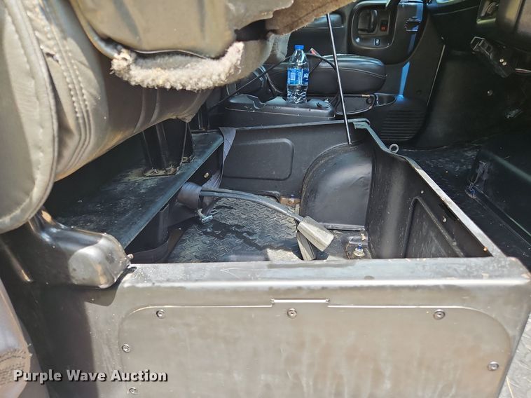 image for item OK9935 2004 Chevrolet  C5500  dump truck