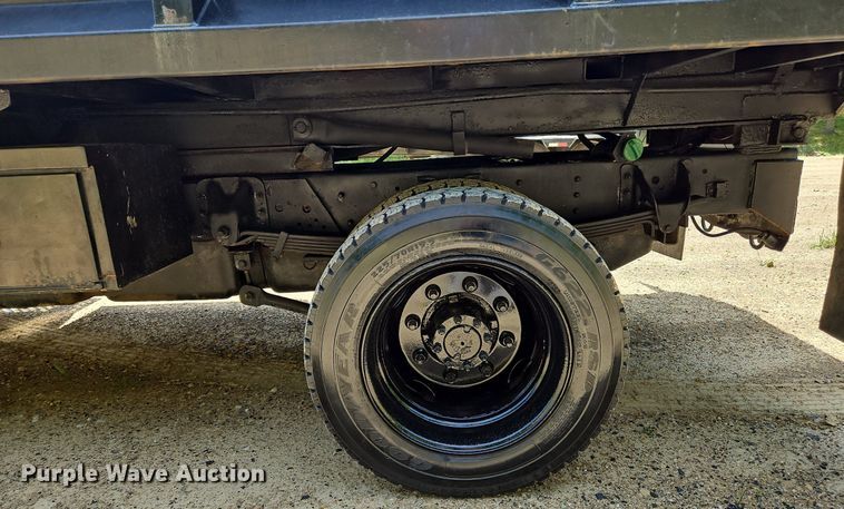 image for item OK9935 2004 Chevrolet  C5500  dump truck