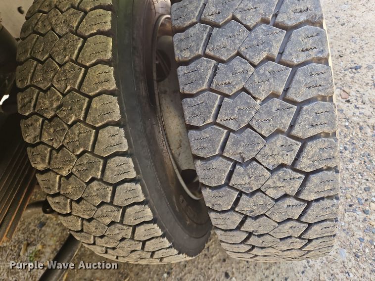 image for item OK9935 2004 Chevrolet  C5500  dump truck