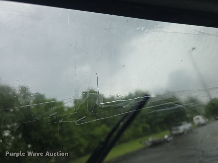 image for item DM1720 2009 Ford  E450 Super Duty  shuttle bus