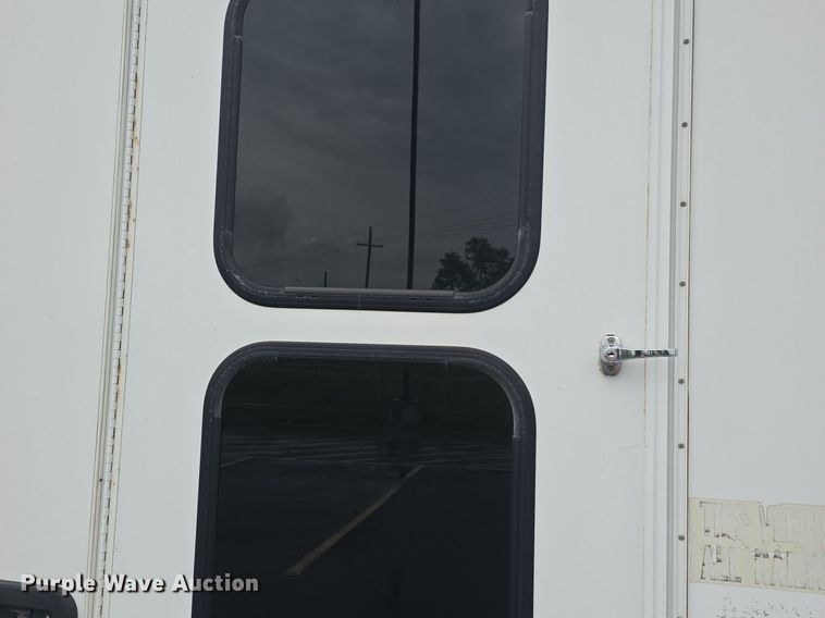 image for item DM1720 2009 Ford  E450 Super Duty  shuttle bus