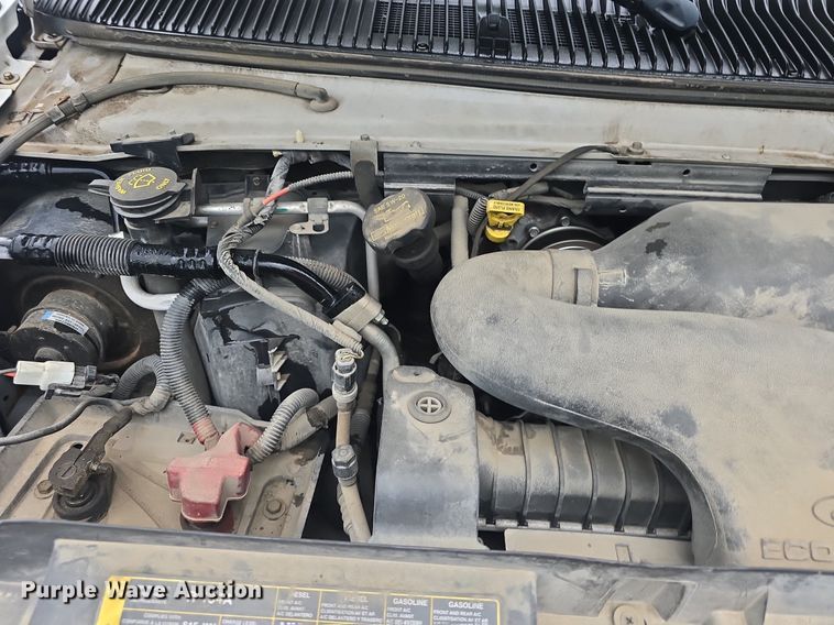 image for item DM1720 2009 Ford  E450 Super Duty  shuttle bus