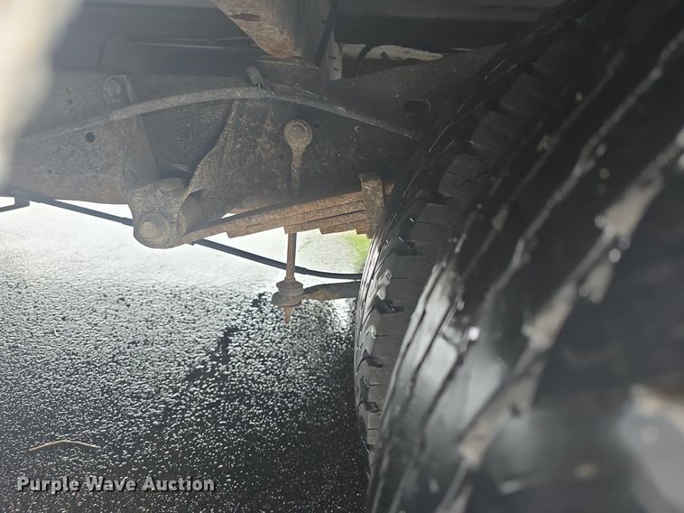 image for item DM1720 2009 Ford  E450 Super Duty  shuttle bus