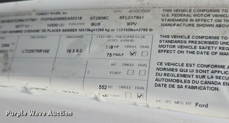 image for item DM1720 2009 Ford  E450 Super Duty  shuttle bus