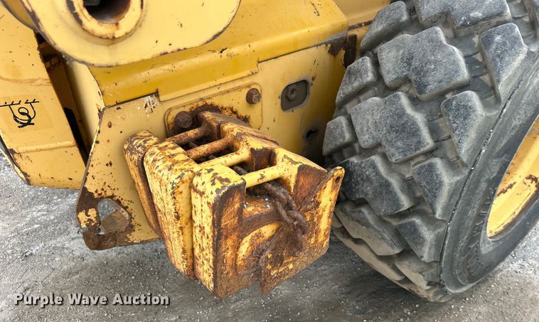 image for item DO1102 2006 John Deere 332 skid steer loader