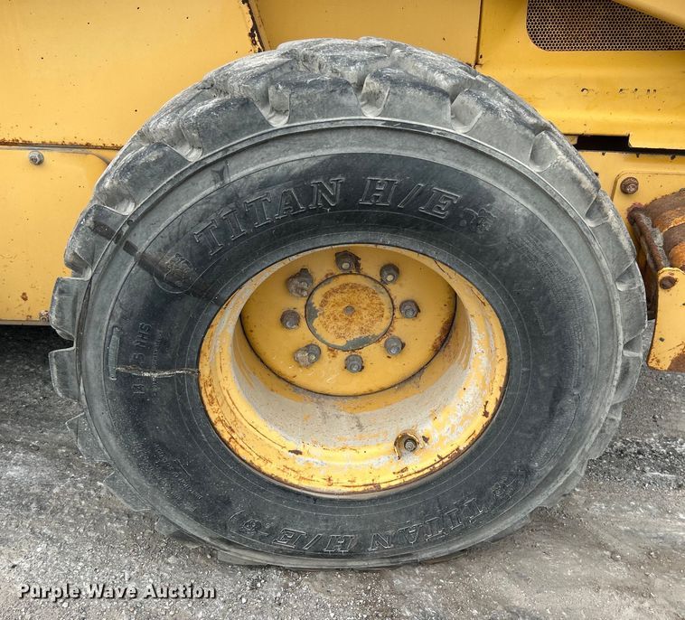 image for item DO1102 2006 John Deere 332 skid steer loader