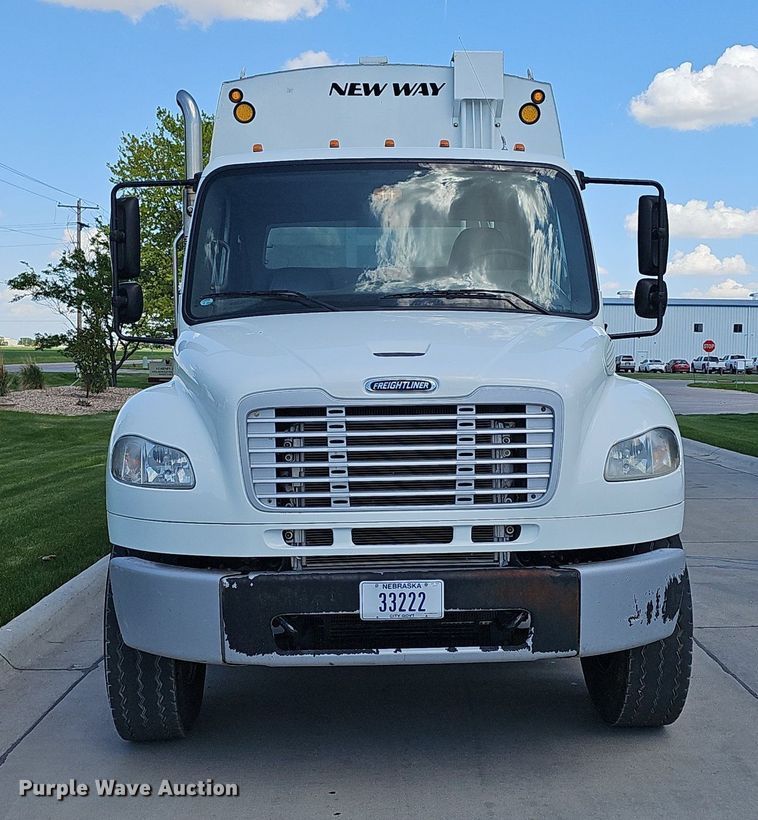 image for item DP6429 2013 Freightliner M2 refuse truck