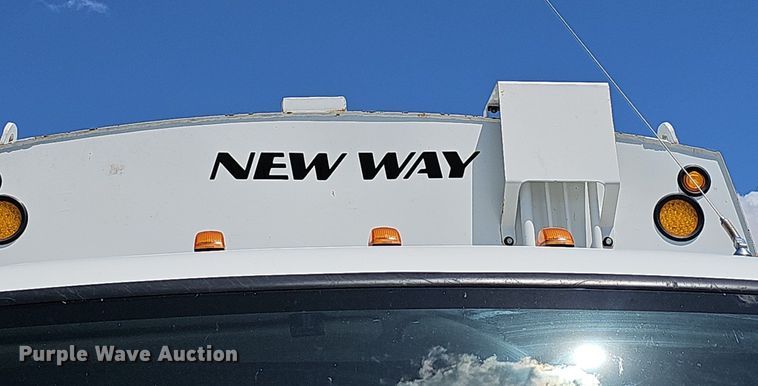 image for item DP6429 2013 Freightliner M2 refuse truck