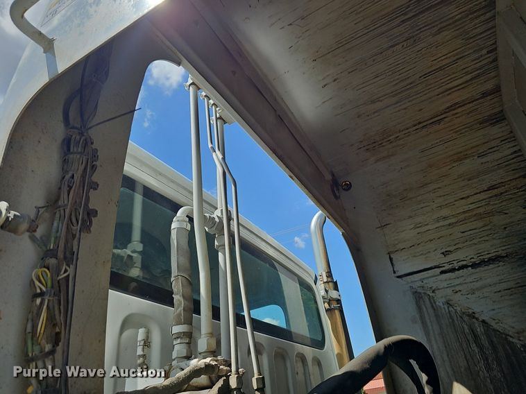 image for item DP6429 2013 Freightliner M2 refuse truck