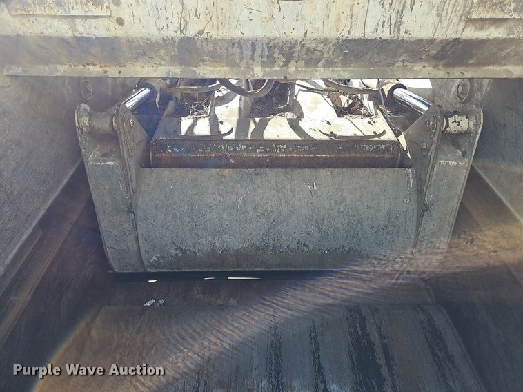 image for item DP6429 2013 Freightliner M2 refuse truck