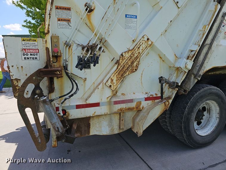 image for item DP6429 2013 Freightliner M2 refuse truck