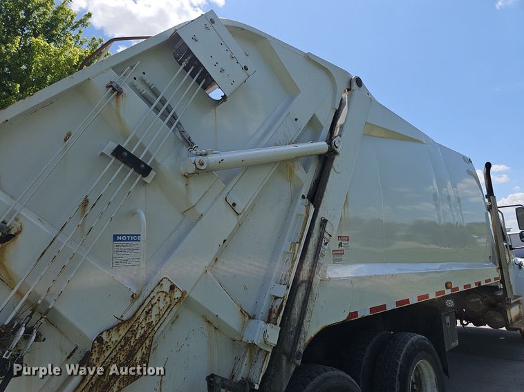 image for item DP6429 2013 Freightliner M2 refuse truck