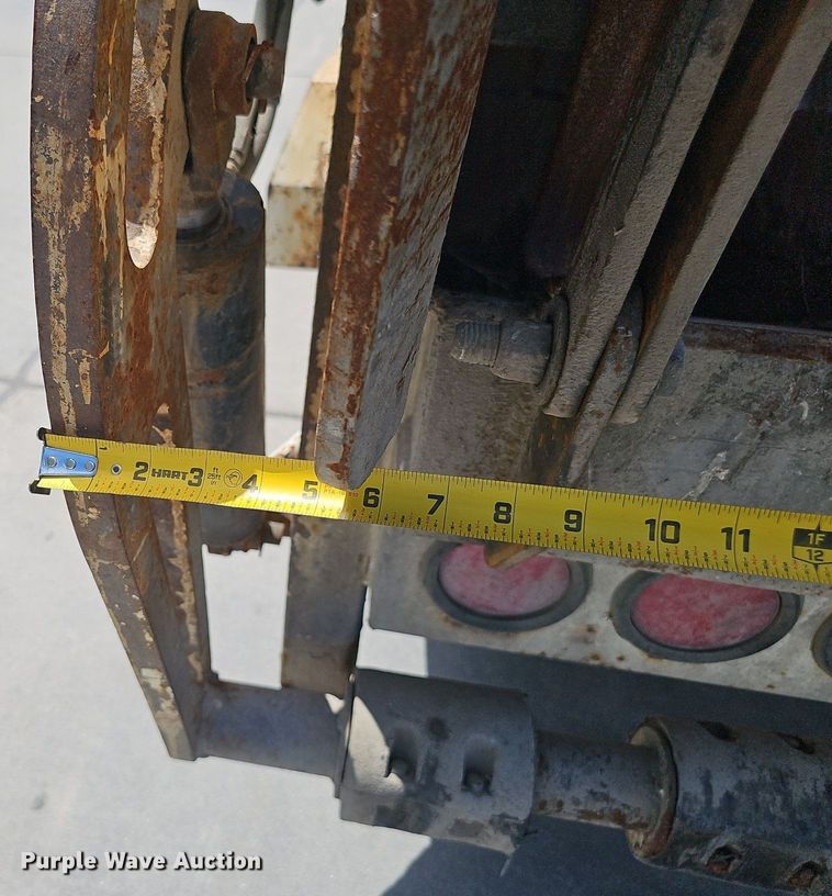 image for item DP6429 2013 Freightliner M2 refuse truck