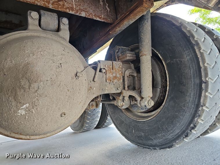 image for item DP6429 2013 Freightliner M2 refuse truck