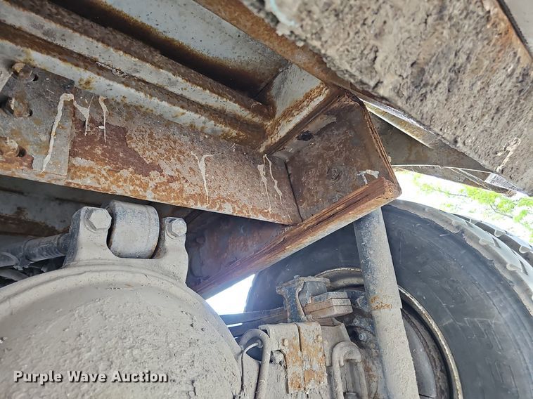 image for item DP6429 2013 Freightliner M2 refuse truck