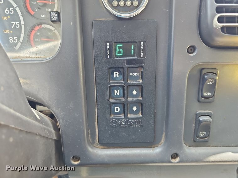 image for item DP6429 2013 Freightliner M2 refuse truck