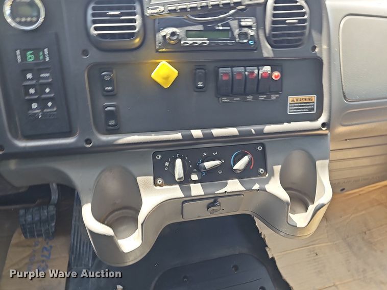 image for item DP6429 2013 Freightliner M2 refuse truck