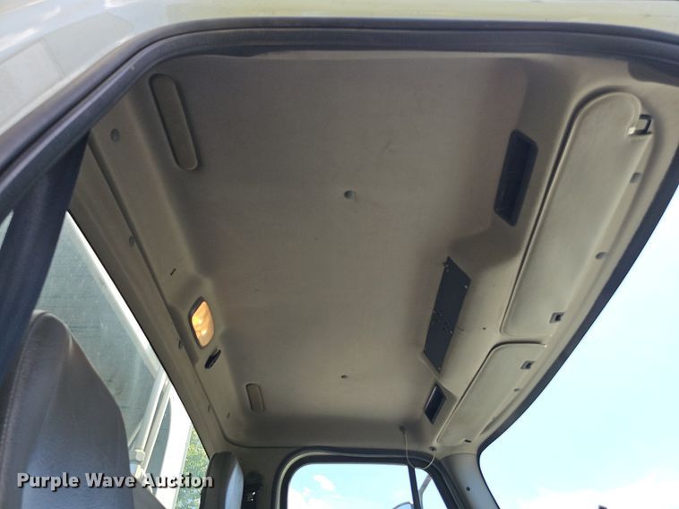 image for item DP6429 2013 Freightliner M2 refuse truck