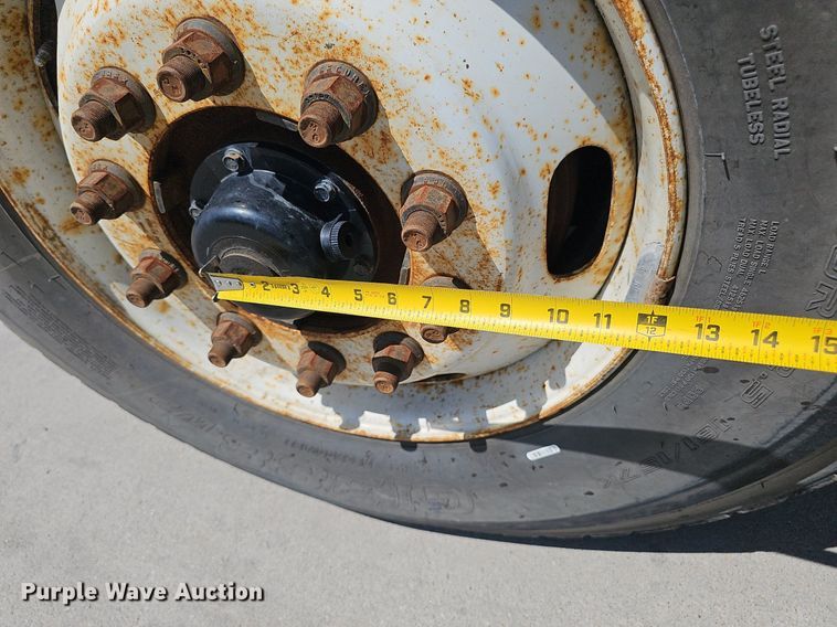 image for item DP6429 2013 Freightliner M2 refuse truck