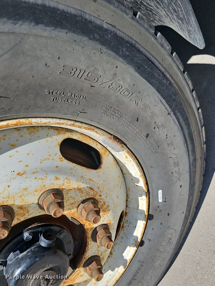 image for item DP6429 2013 Freightliner M2 refuse truck