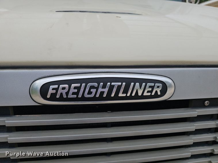 image for item DP6431 1999 Freightliner FL80 bucket truck