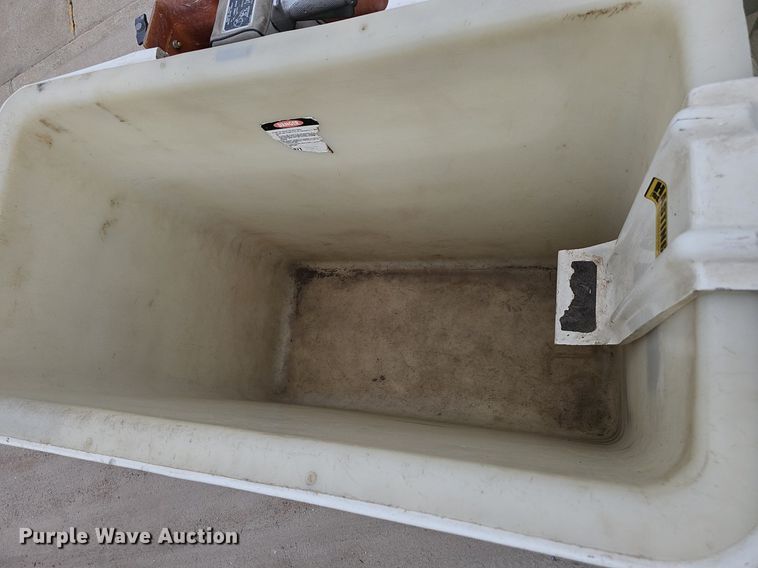 image for item DP6431 1999 Freightliner FL80 bucket truck