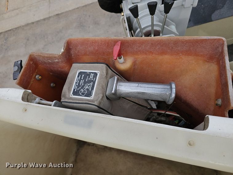 image for item DP6431 1999 Freightliner FL80 bucket truck