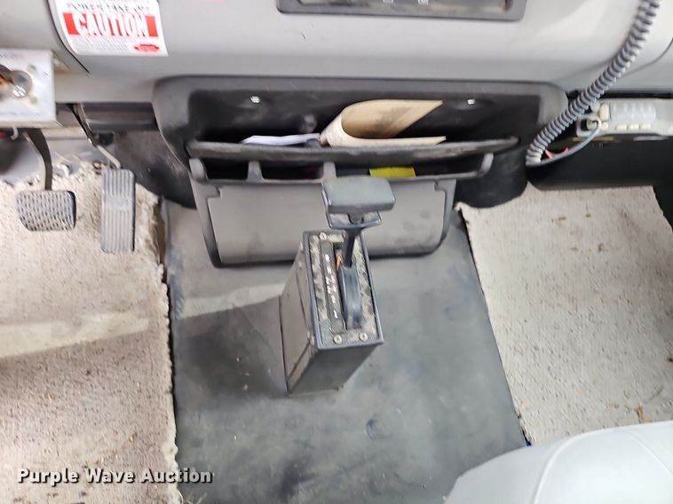 image for item DP6431 1999 Freightliner FL80 bucket truck