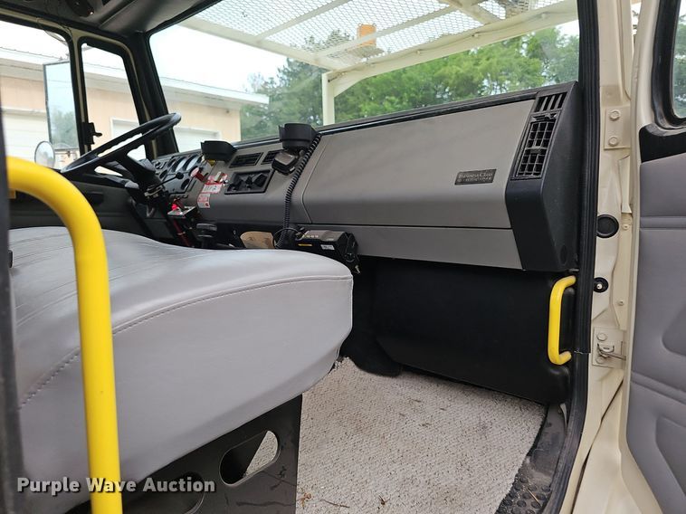 image for item DP6431 1999 Freightliner FL80 bucket truck