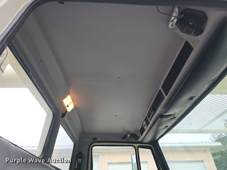 image for item DP6431 1999 Freightliner FL80 bucket truck