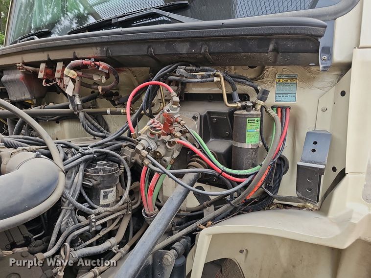 image for item DP6431 1999 Freightliner FL80 bucket truck