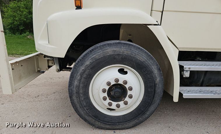 image for item DP6431 1999 Freightliner FL80 bucket truck