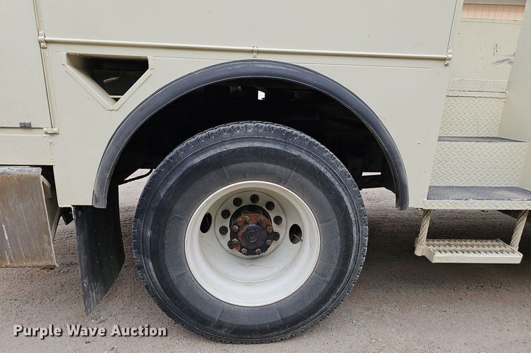 image for item DP6431 1999 Freightliner FL80 bucket truck