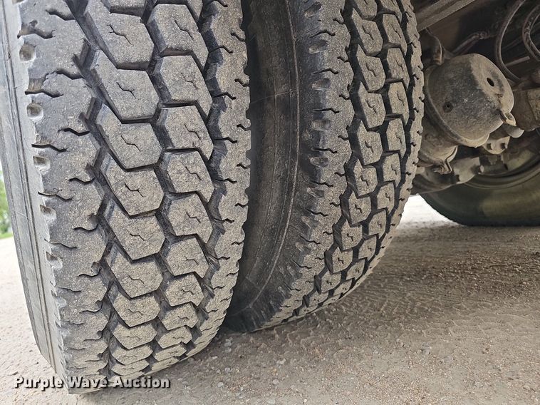 image for item DP6431 1999 Freightliner FL80 bucket truck