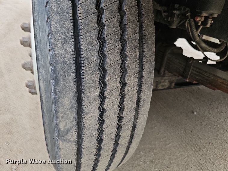 image for item DP6431 1999 Freightliner FL80 bucket truck