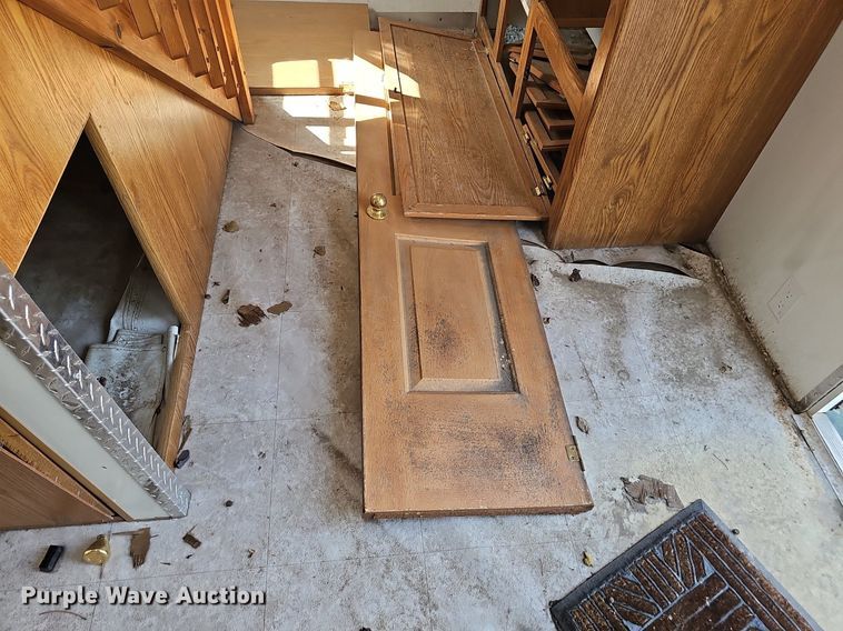 image for item DP6444 2005 Forks RV Surrey fire safety training trailer